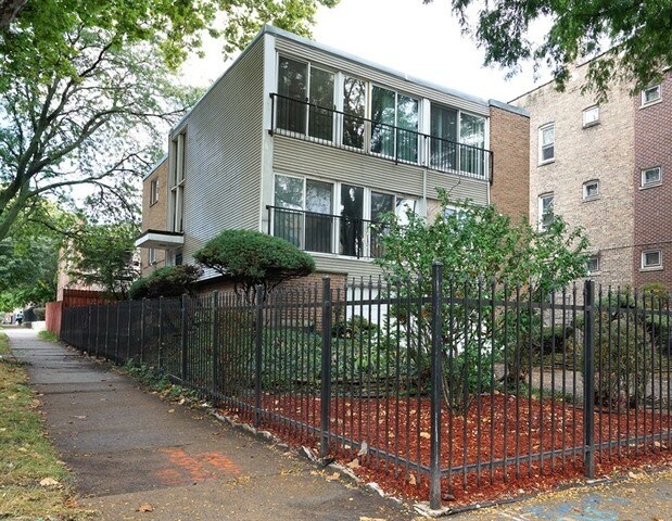 Primary Photo - 654 E 80th St