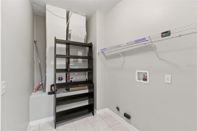Building Photo - 2709 Savannah Dr