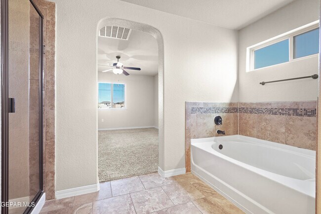 Building Photo - 14252 Earl Chokiski