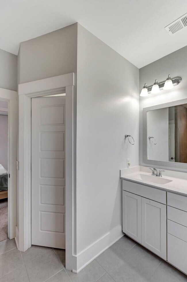 Building Photo - Nexton