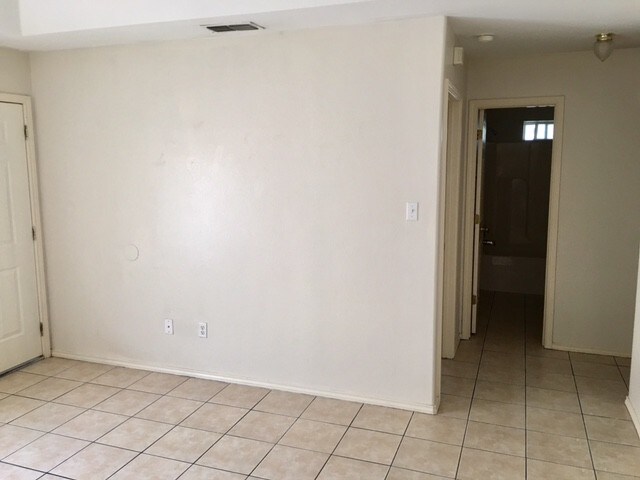 Building Photo - 1314 Prosperity Dr