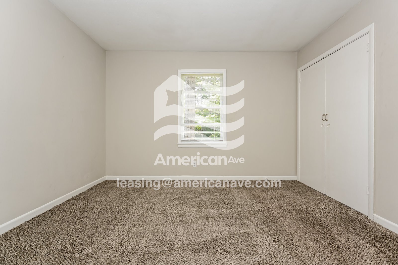 Building Photo - 2143 Snellings Dr