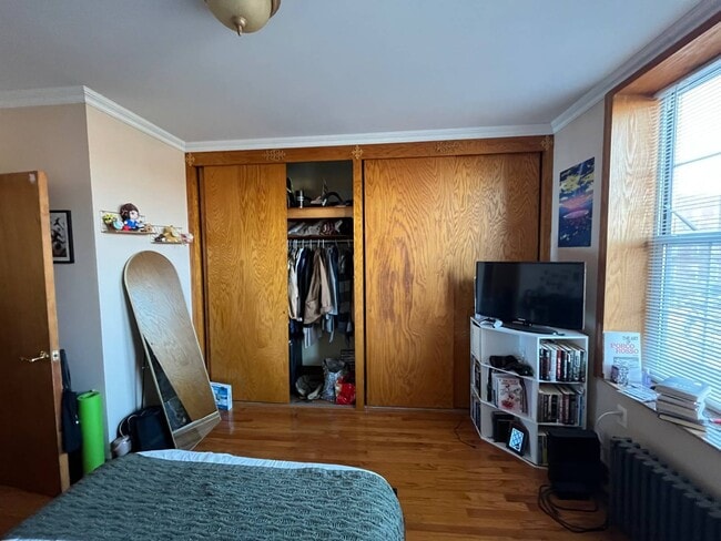 Building Photo - 48-08 30th Ave.