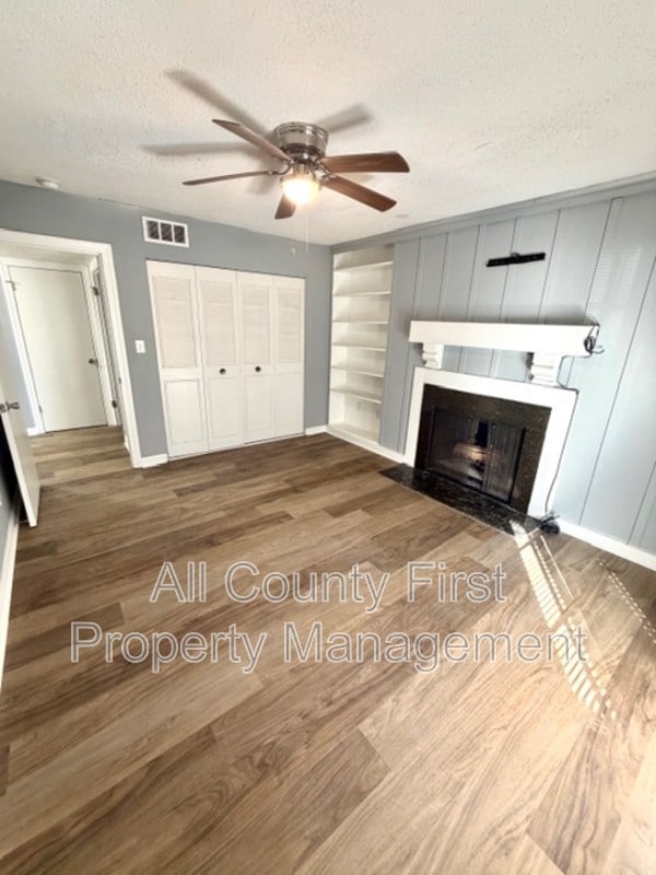 Building Photo - 122 Rue Fontaine