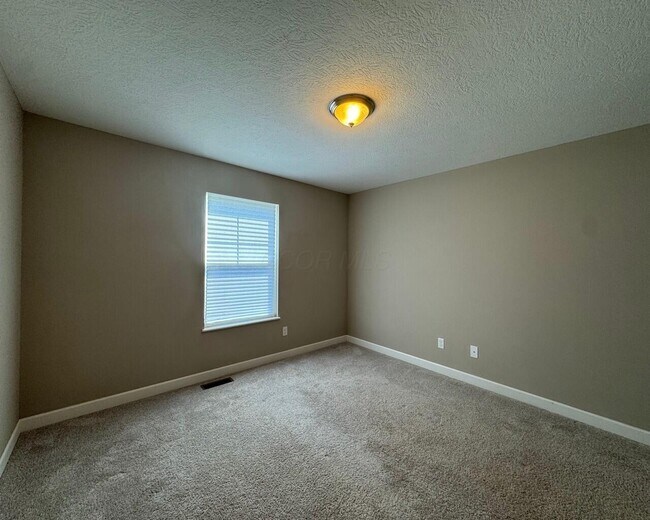 Building Photo - 6306 Avondale Woods Blvd