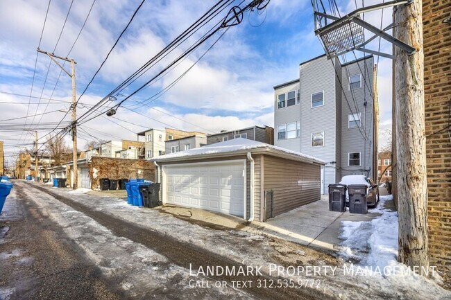 Building Photo - 4614 N Central Park Ave