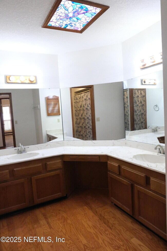 Building Photo - 14282 Hawksmore Ln