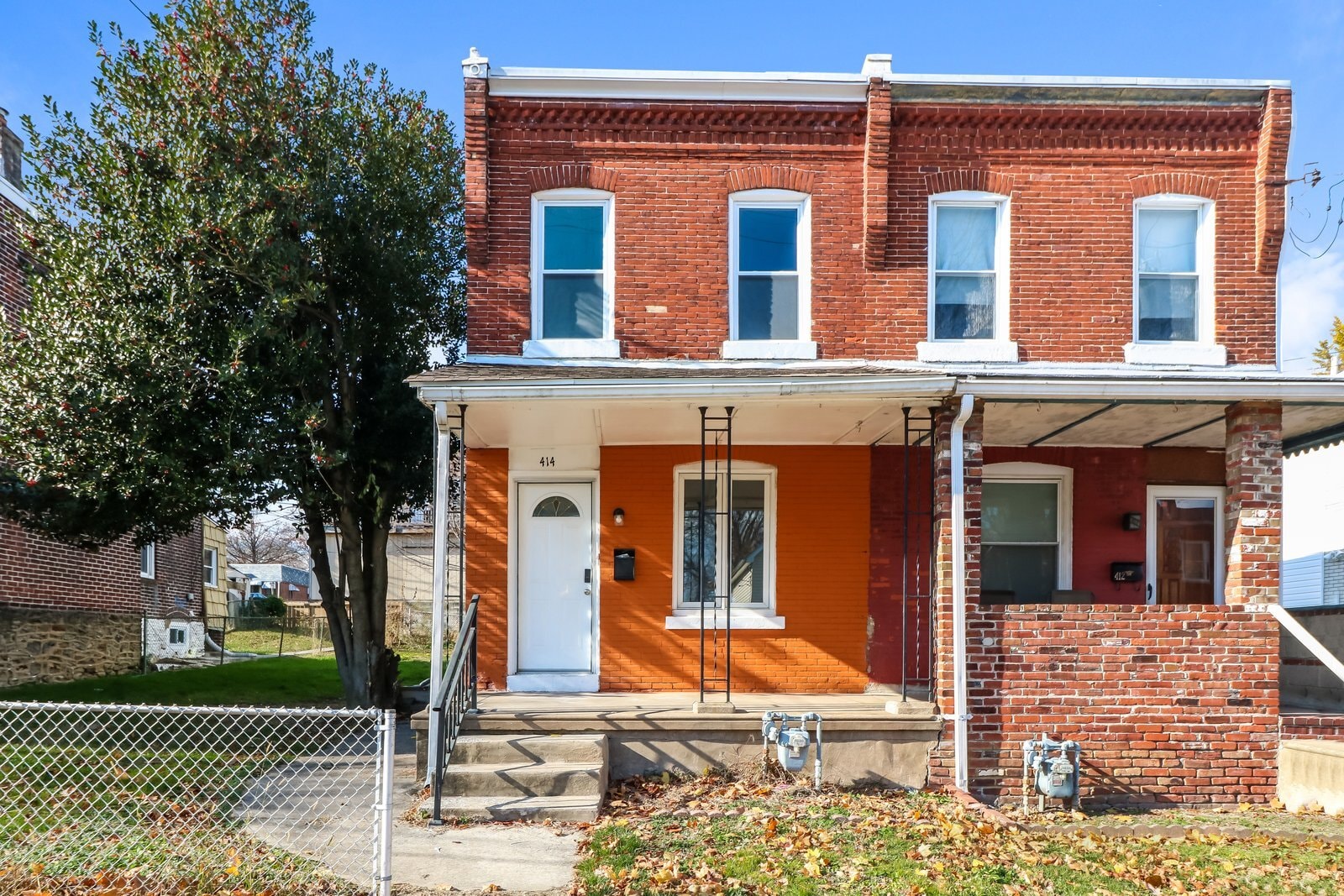 Building Photo - 414 S 2nd St