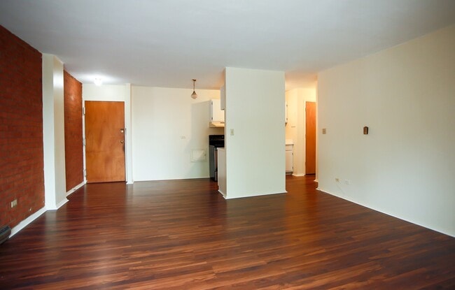 Building Photo - 1800 Jefferson Park Ave