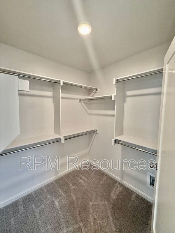 Building Photo - 412 Kearny Ln