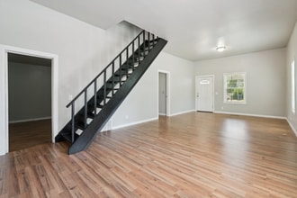 Building Photo - 516 W Martin St