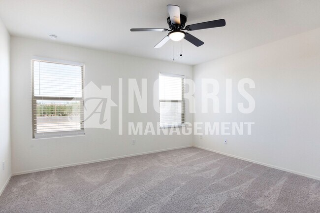 Building Photo - Beautiful Brand New Home with a View