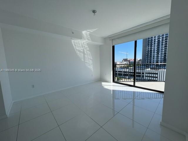 Building Photo - 5300 Paseo Blvd