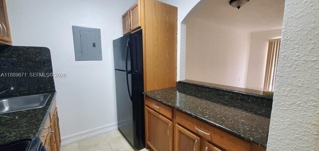 Building Photo - 445 SW 11th St