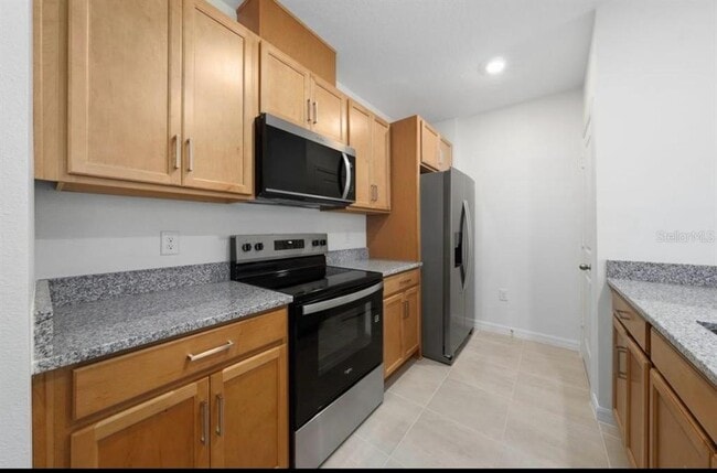 Building Photo - 2814 Raindrop Run St