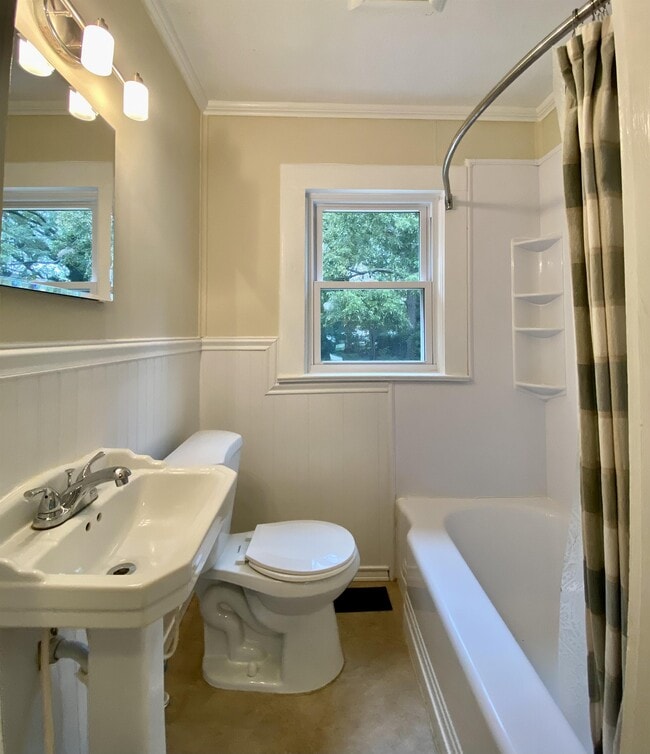 Building Photo - 3905 Pendergrass St