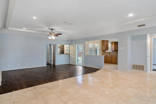 Building Photo - 10141 Fieldfare Ct
