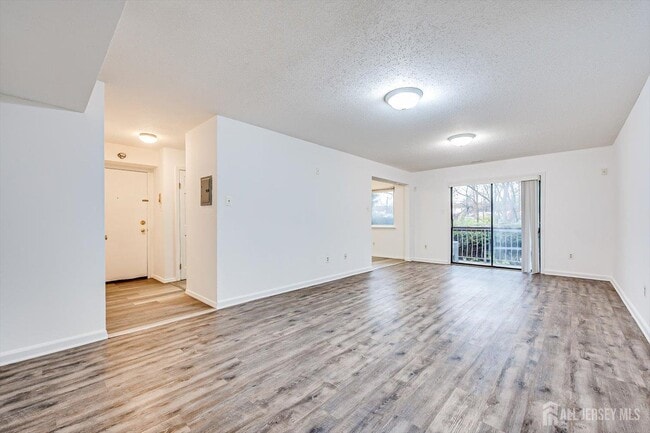 Building Photo - 1116 Edison Glen Terrace