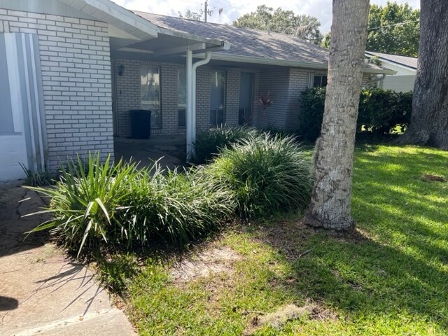 Building Photo - 320 S Brighton Dr