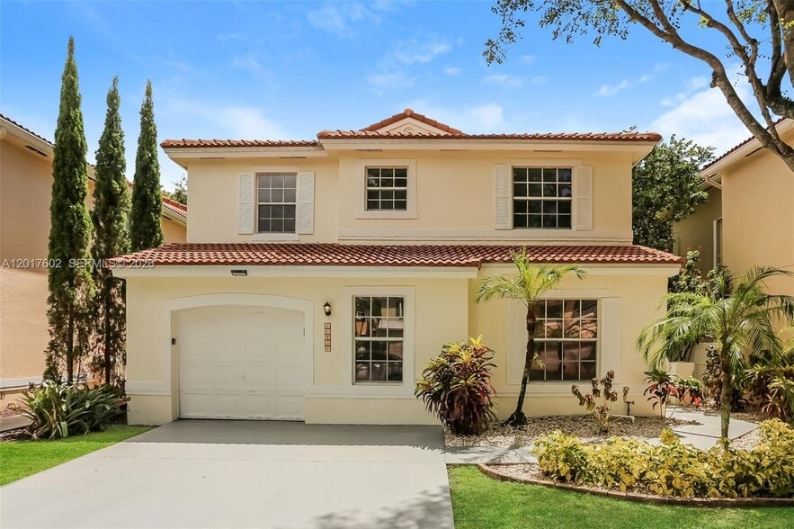 Building Photo - 10837 NW 46th Dr
