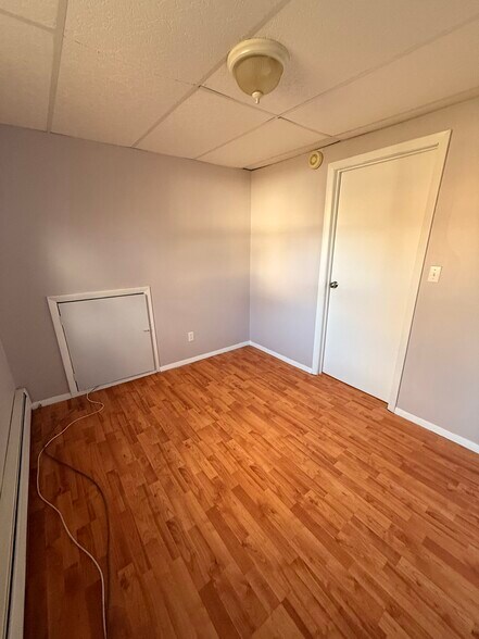 Building Photo - 606 Rye St