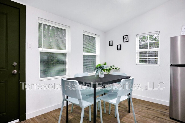 Building Photo - 226 Porter St