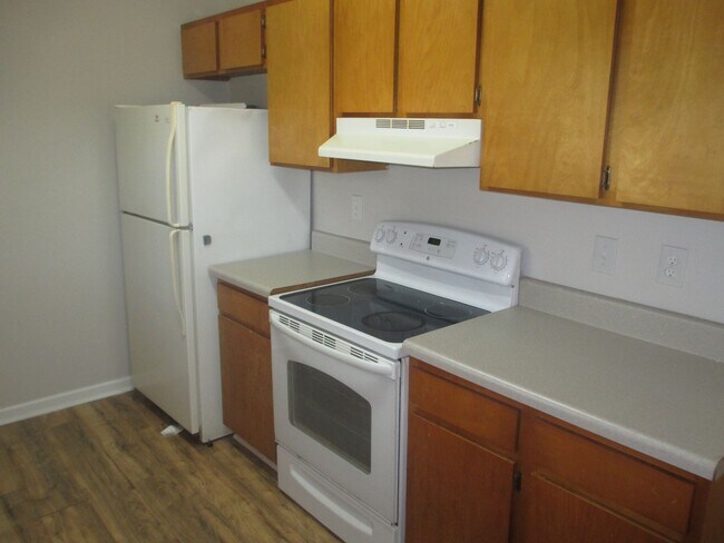 Building Photo - Ranch home minutes from uptown Charlotte