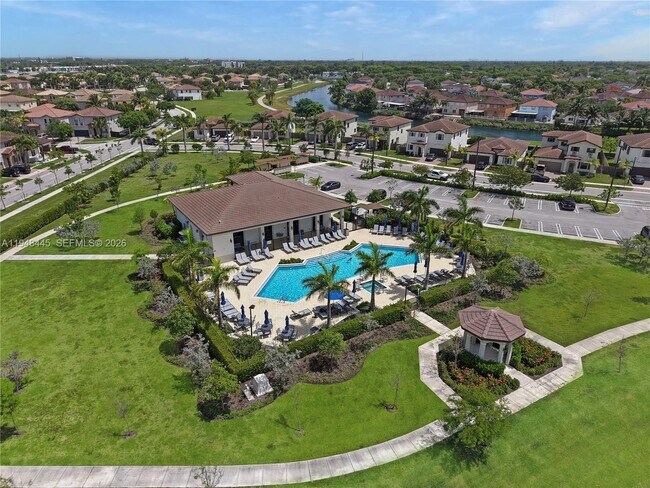 Building Photo - 10011 SW 231st Ln