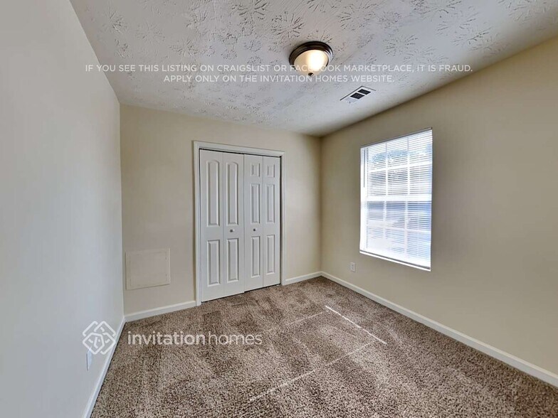 Building Photo - 395 Crestfield Cir