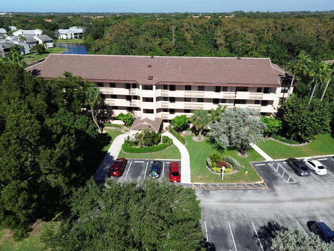 Building Photo - 2659 Carambola Cir N