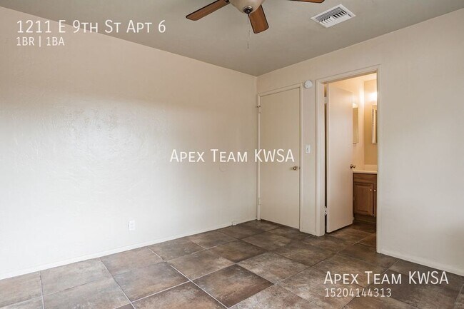 Building Photo - 1211 E 9th St