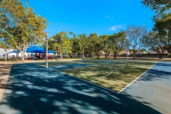 Building Photo - 7256 SW 94th Pl