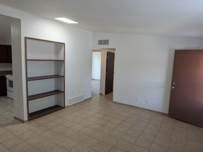 Building Photo - Triplex - 2 Bedroom and 1 Bath Unit