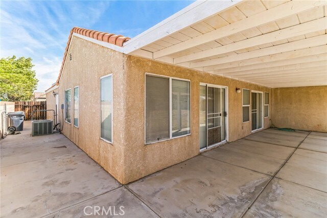 Building Photo - 6012 Sandpiper Pl