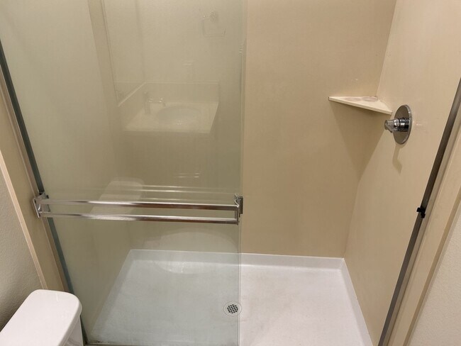 Building Photo - Beautiful Elegant Fountaingrove Home