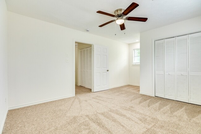 Building Photo - 408 Gardenia St