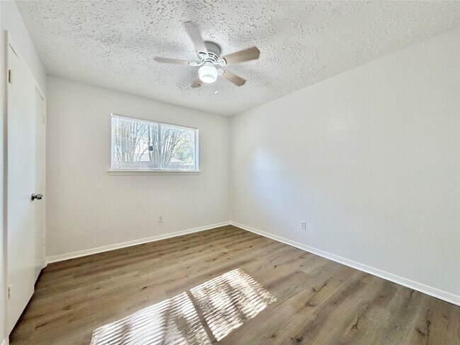 Building Photo - 2507 Coopers Post Ln