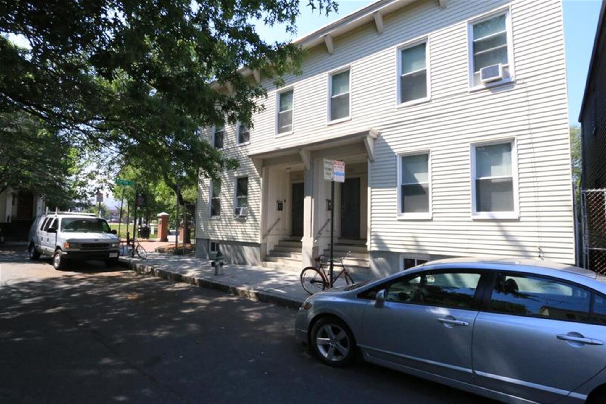 Building Photo - 107 Winter St