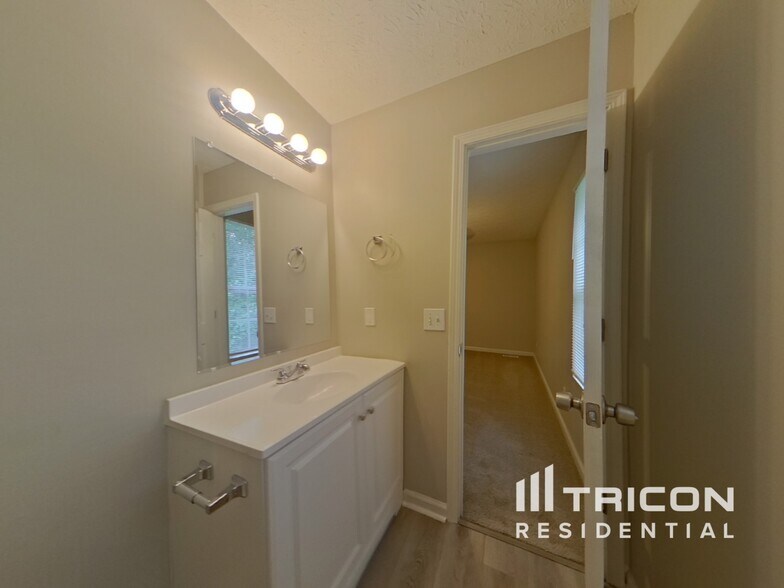 Building Photo - 1078 Bridle Creek Dr