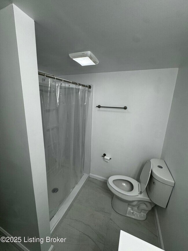 Building Photo - 5303 Haventree Pl