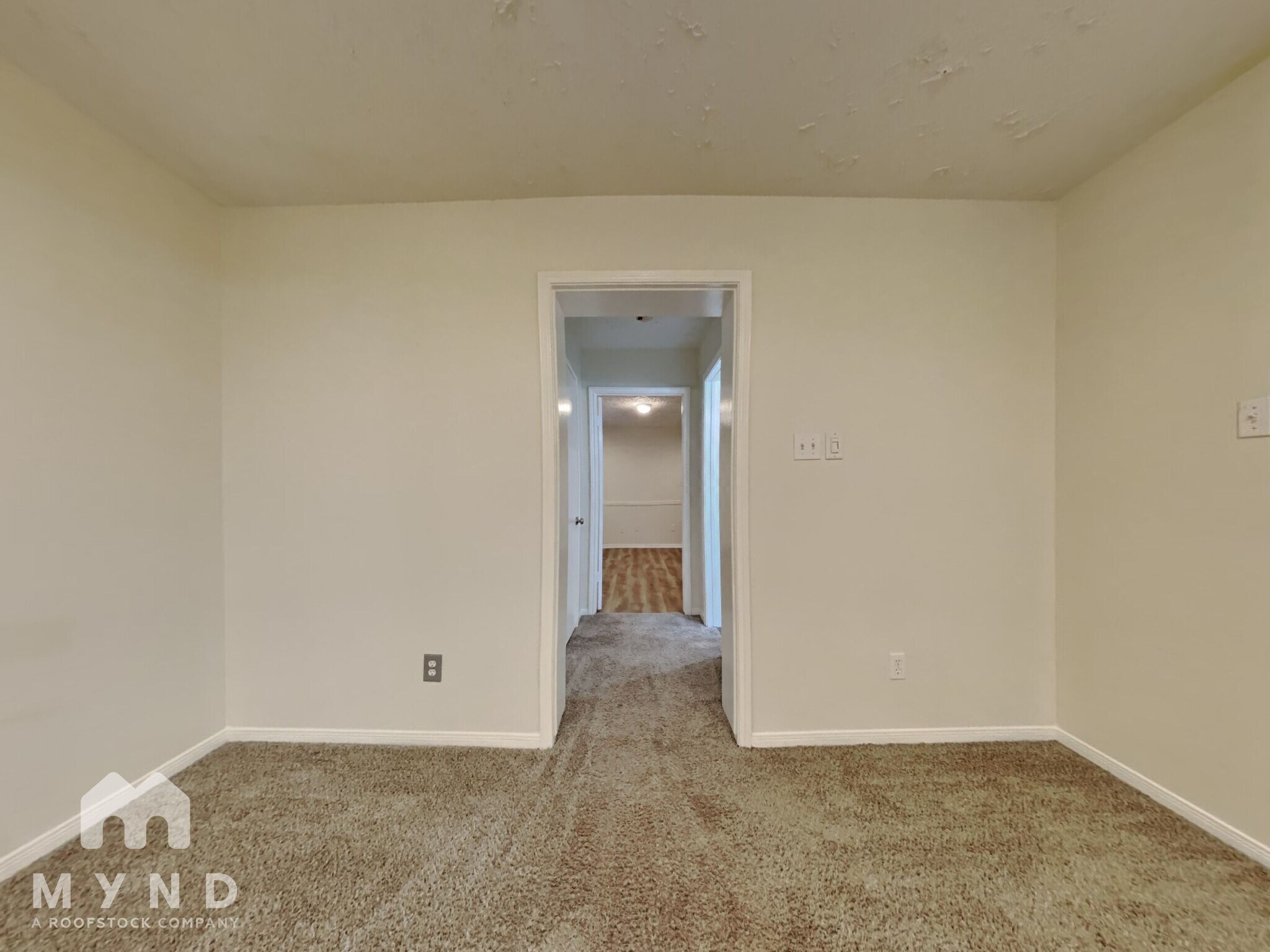 Building Photo - 4635 Deer Point Dr