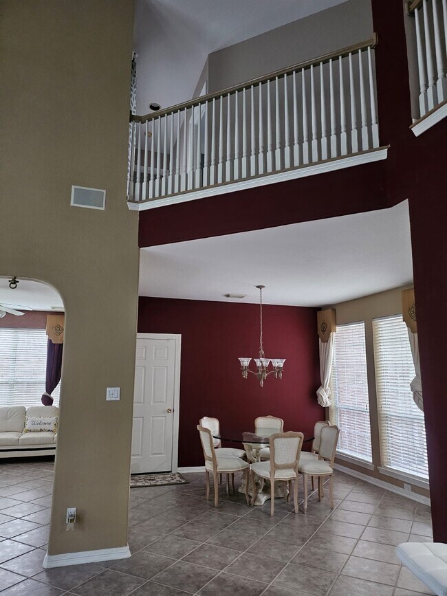 Building Photo - 3007 Smokey Hollow Dr