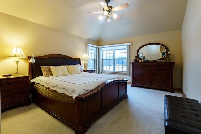 Building Photo - 5432 W Burning Bush Ln