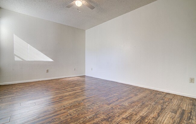 Building Photo - 8110 West Gate Blvd