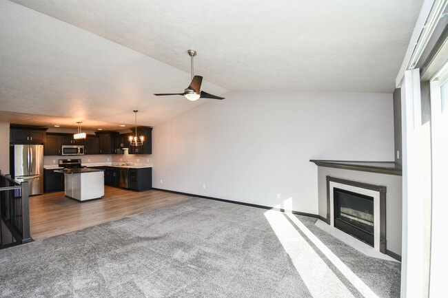 Building Photo - 3704 S Outfield Cir