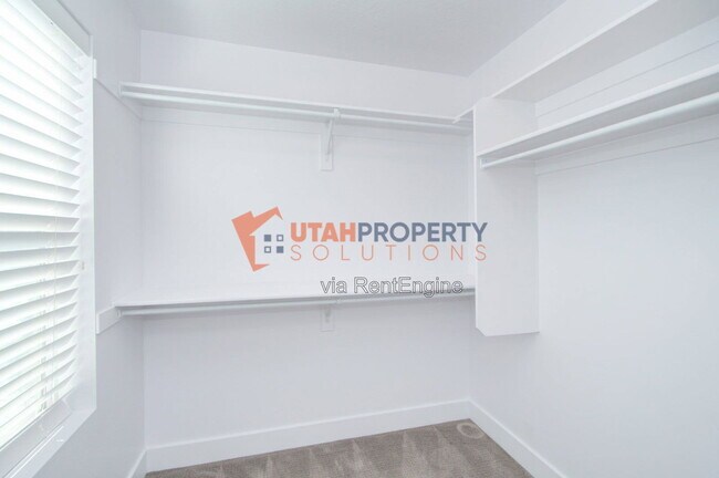 Building Photo - 1790 W Dalmeny Way