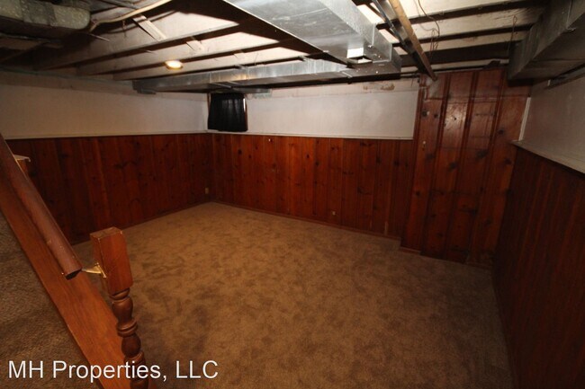 Building Photo - 2 br, 1.5 bath House - 936 Middlesex Road