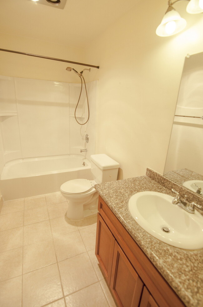 Building Photo - 936 Kiely Blvd