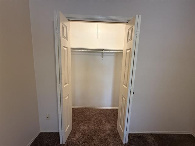 Building Photo - 816 Summit Dr