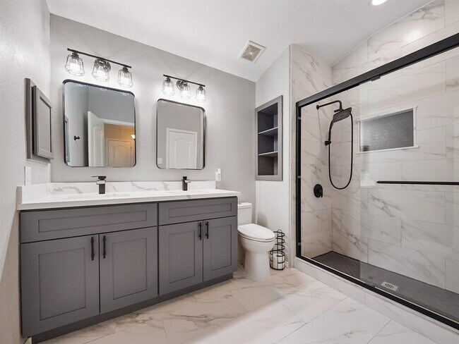 Building Photo - 25718 Westbourne Dr